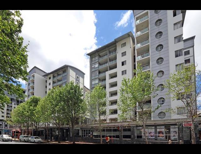 1 BEDROOM APARTMENT FOR SALE IN CLAREMONT